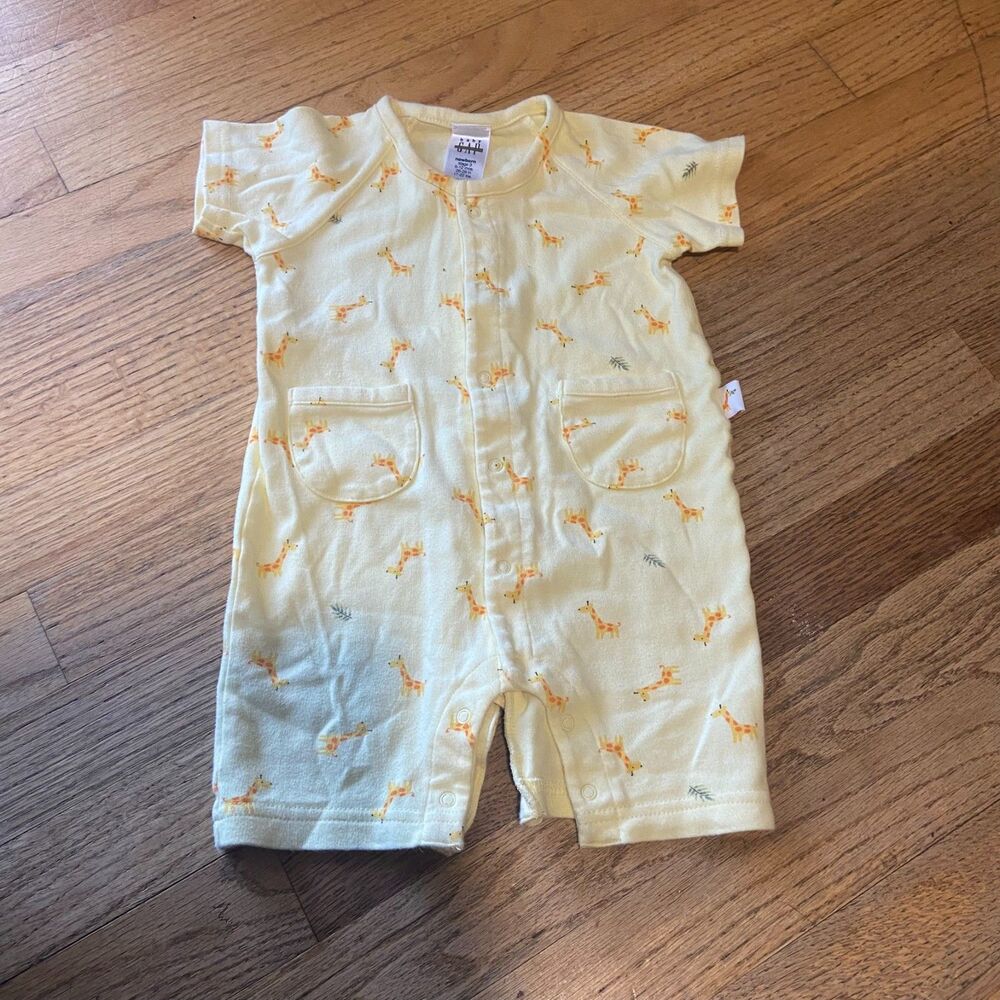 Baby Gap Stage 3 Newborn Giraffe Romper Size- 6-12 M Yellow One-Piece